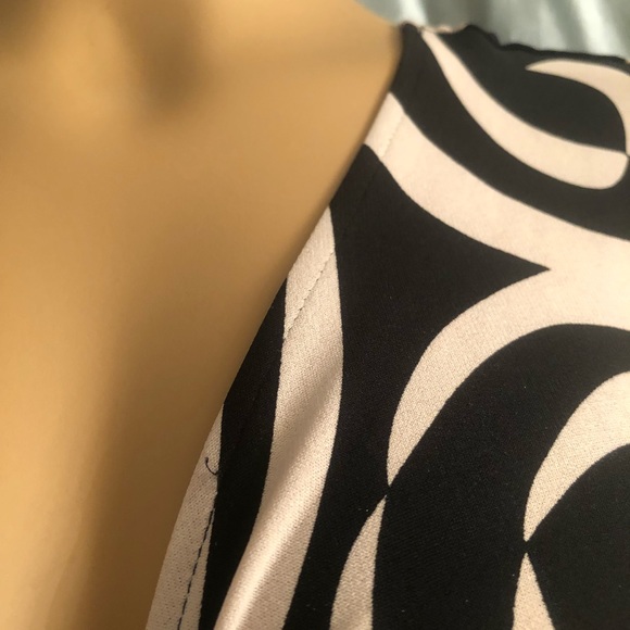 Classy abstract business casual dress, 4P - Picture 4 of 5